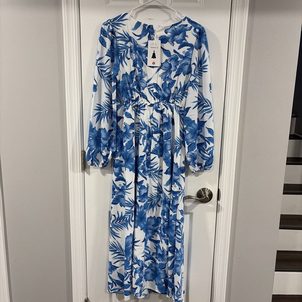 Zesica Floral Blue dress Size Small - Picture 9 of 9
